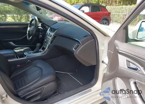 2010 Cadillac Cts Standard z USA, uszkodzony, nr VIN 1G6DA5EG3A0131798